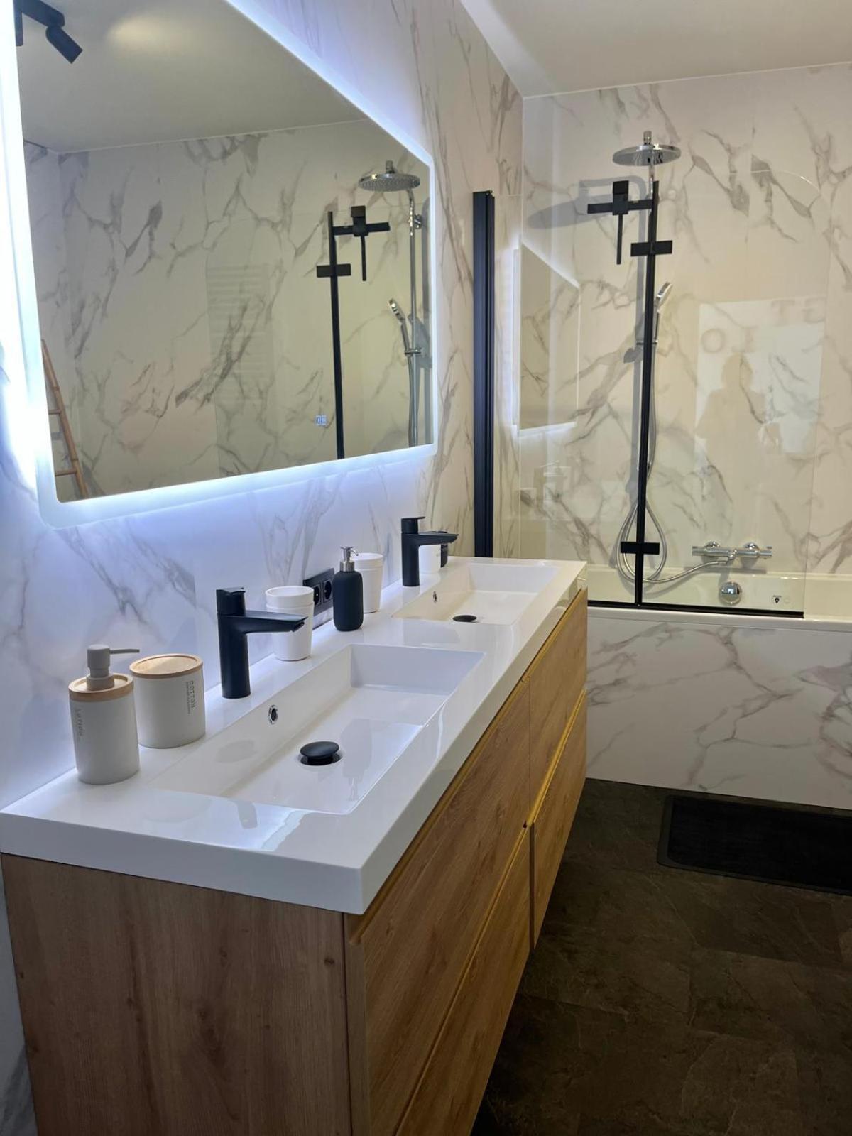 Gt Lounge Villa Heusden-Zolder Екстериор снимка