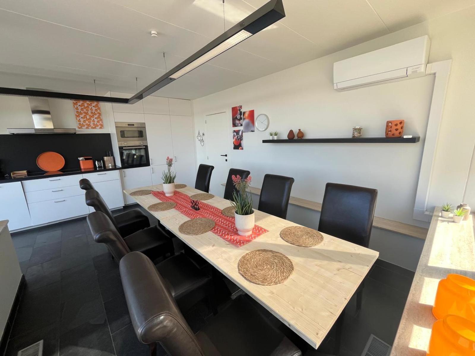 Gt Lounge Villa Heusden-Zolder Екстериор снимка